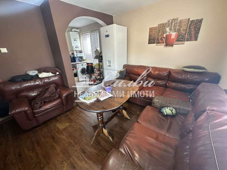 Продава се Етаж от къща в Търговище, Вароша - 90 кв.м за 1275 €/кв.м - Снимка #2