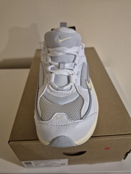 Nike Air Max Bliss damă