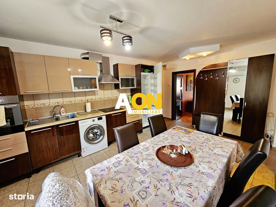 Apartament 3 camere decomandat, etaj 2, ultracentral, zona Primarie — fotografia 1