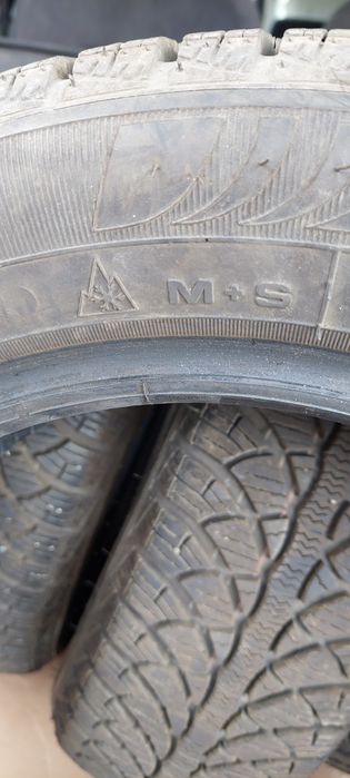Pneuri Vară-İarnă în stare foarte bună !