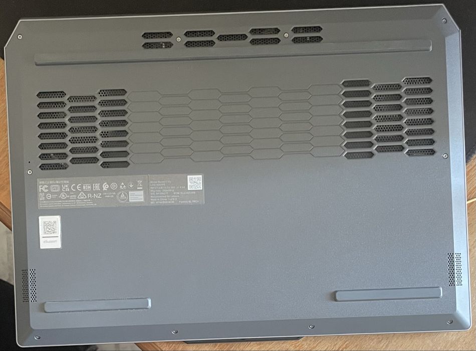 Lenovo LOQ 15.6" - Ca NOU (16 cicluri) - RTX 3050 6GB - 24GB RAM - Garanție Altex