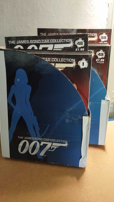 Списание за Джеймс Бонд и модели на автомобили JAMES BOND CAR/MAGAZINE
