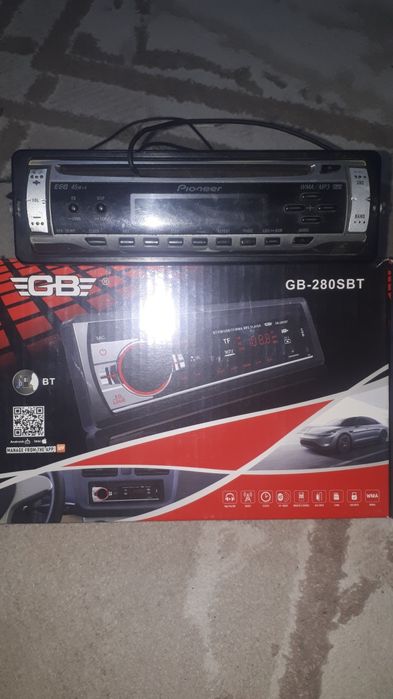 Автомагнитола Sony и Pioneer