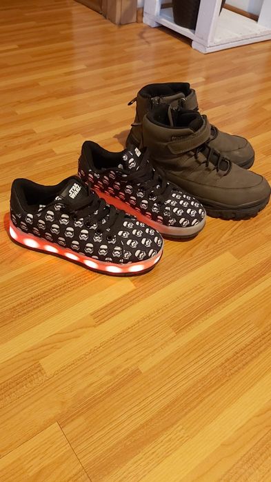 Genți și încălțări de vanzare