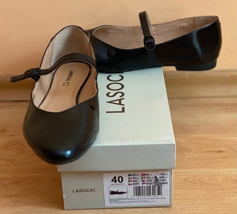 Дамски кожени обувки Lasocki 40