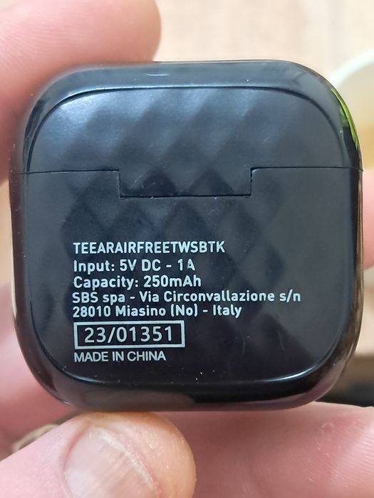 продавам слушалки за Bluetooth за телефон