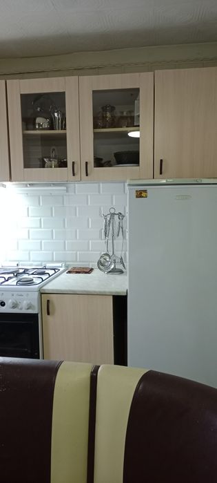 Продам кухонный гарнитур б/у