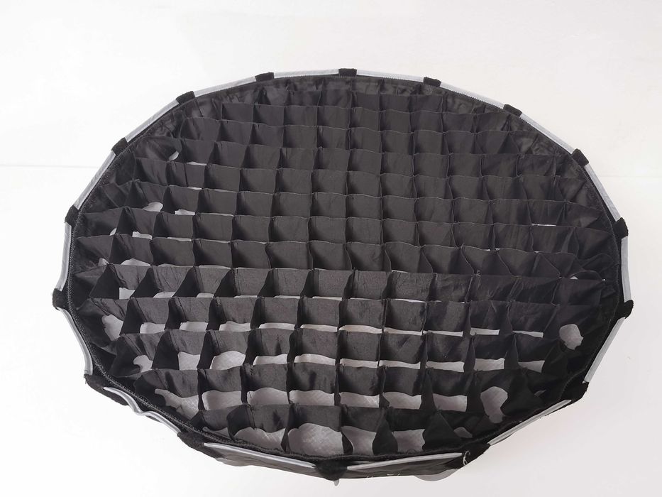 Aputure Light Dome Mini II софтбокс с грид и Bowens монтаж