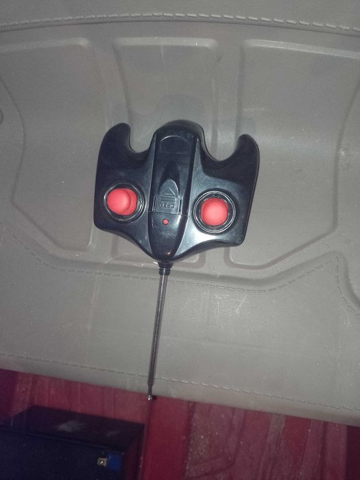 Продавам детски джип