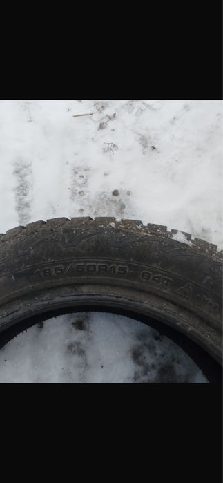 Продаю шины зимние