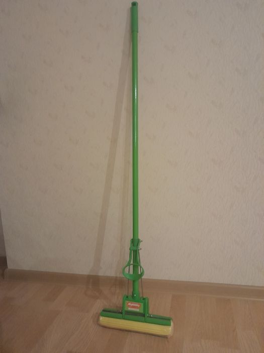 Продам новую швабру Хозяюшка
