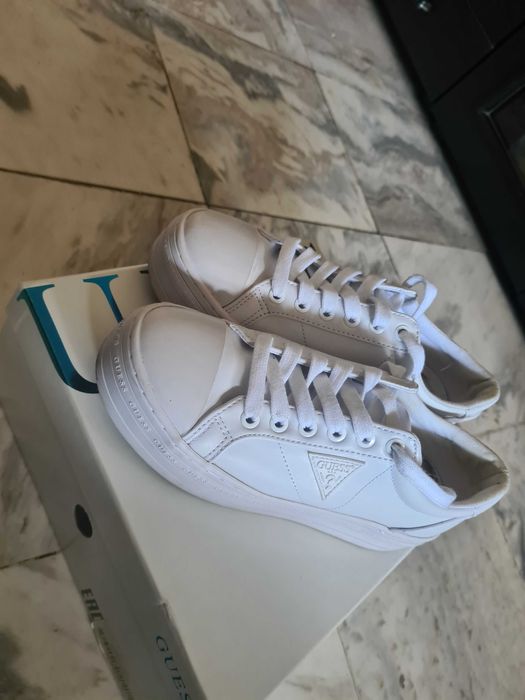 Guess 37 номер сникърси