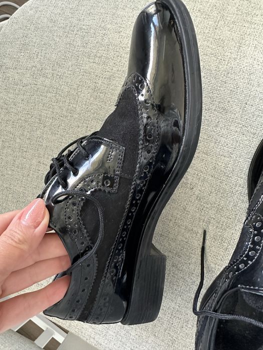 Кожени/лачени обувки