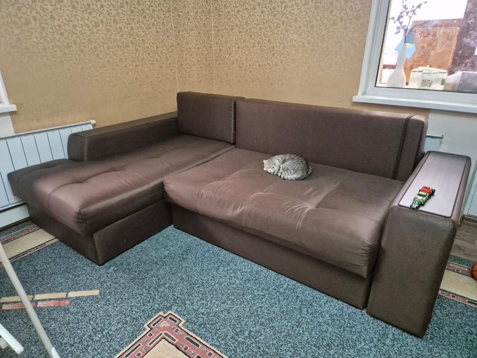 Продам угловой диван