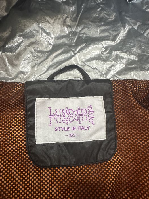 Продам куртку на девочку