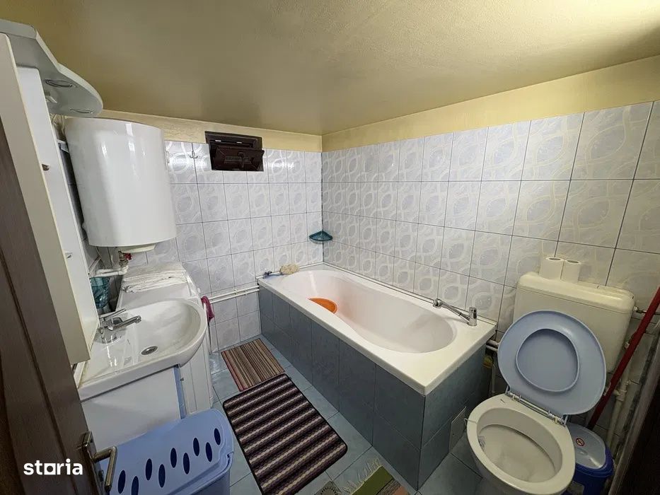 Casa 2 camere | Damaroaia | Curte 20mp |