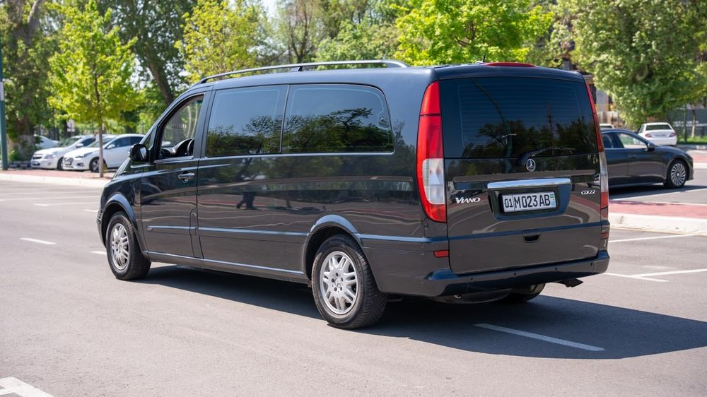 Срочно Mercedes Viano продает