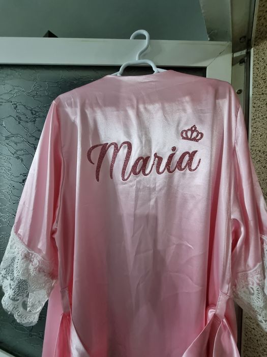 Halat mireasa si domnisoară de onoare sau chiar fiica!
