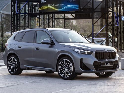 Продается оригинальная решетка для автомобиля BMW X1 новая
