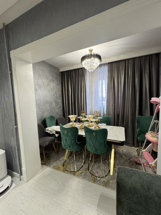 Продаётся квартира 4/4/5 юнусабад 19