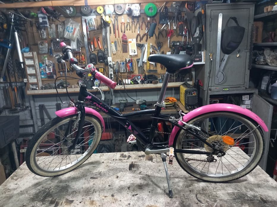 Bicicletă foarte bine întreținută 250 lei negociabil