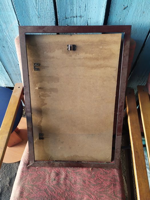 Продам рамку для картины.Отдам за 1500.