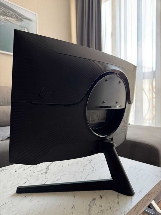 Монитор Samsung Odyssey G5/27