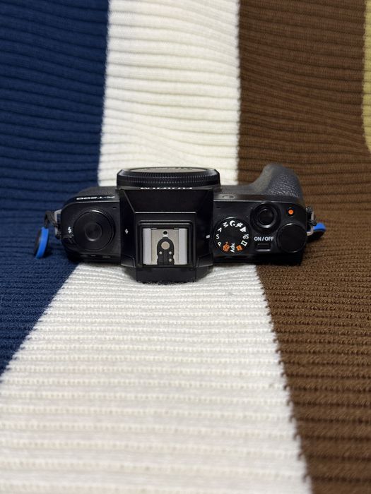 FujiFilm X-T200 Body + Lens Kit