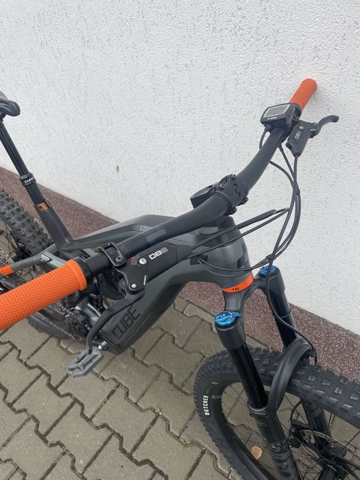 Bicicleta electrica Cube stereo hibrid Bosch