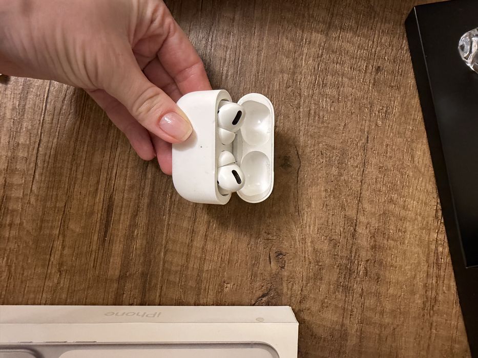 Продам Airpods 2 pro