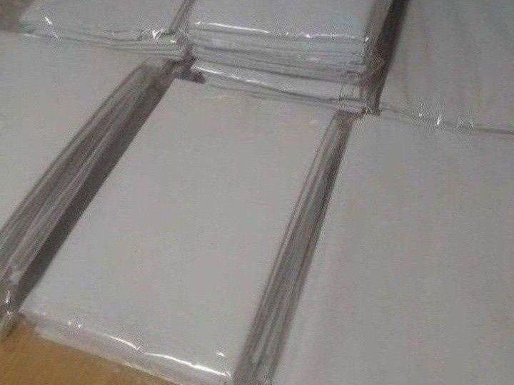 Белые простыни 2 спальные продам
