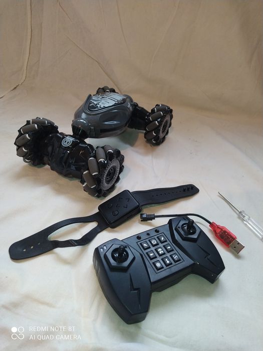 Продам машинку Stunt Car