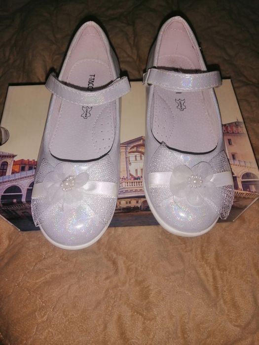 Туфли на девочку