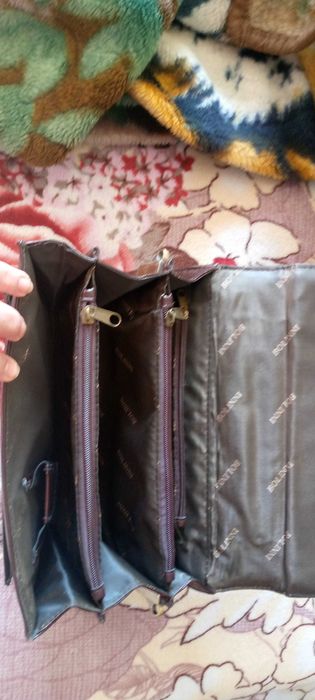 Продам кожаную  борсетку