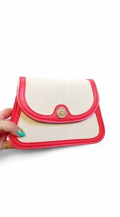 Стилна дамска чанта