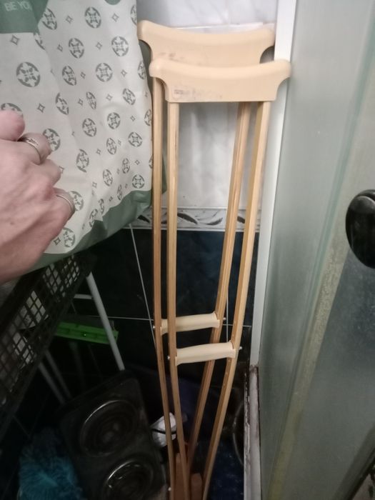 Продам трость костыли