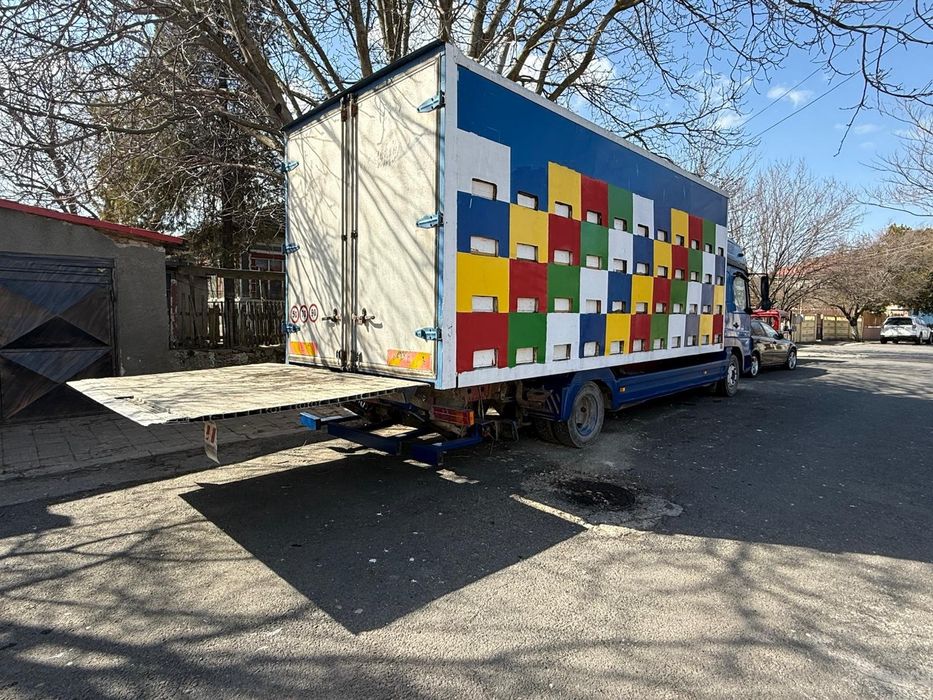 Vand Camion apicol Mercedes Atego