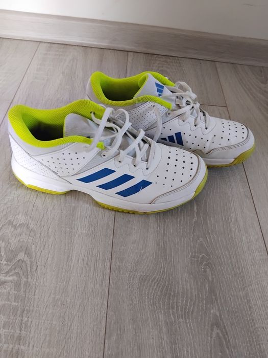 Pantofi Adidas mărimea 37