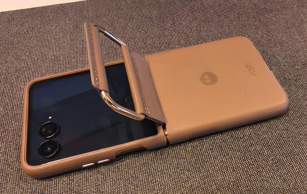 Продам Motorola RAZR 60 Ultra