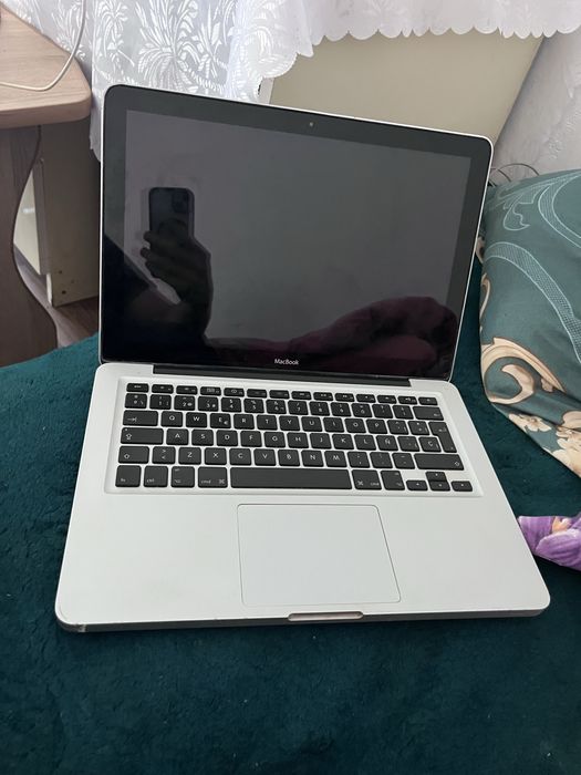 Laptop Macbook vechi