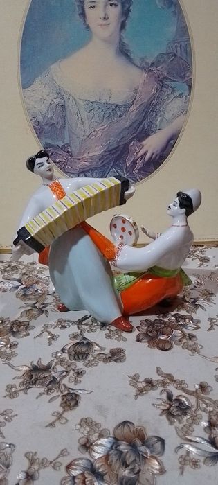 Статуэтки разные Советские