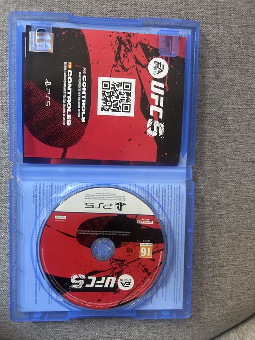 Joc Ps5 UFC5 (as real as it gets)