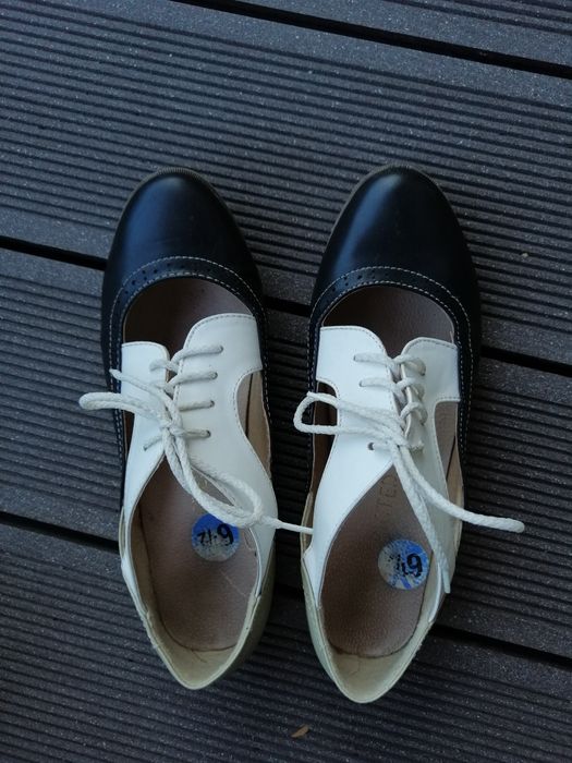 Интересни обувки, номер 36,5