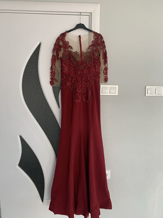 Червена дизайнерска Рокля
