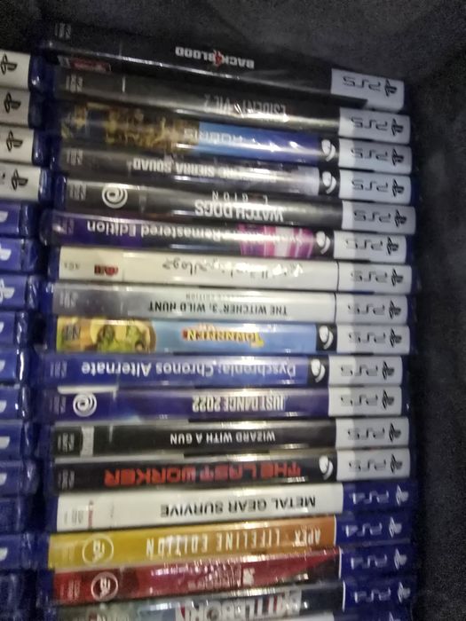 Assassin greed, resident evil ps3, ps5