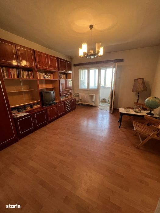 Apartament cu 2 camere decomandate Calea Bucuresti Rotonda etajul 6