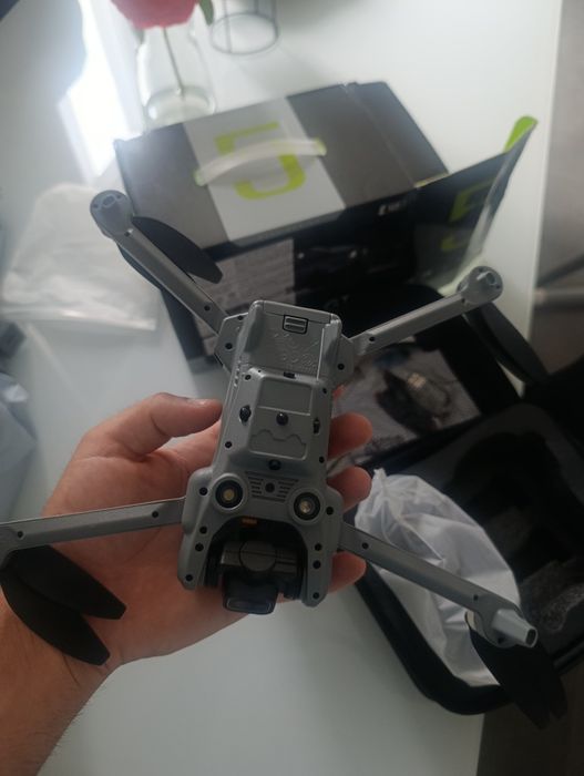Drona GT 50 cu joystick cu ecran mare