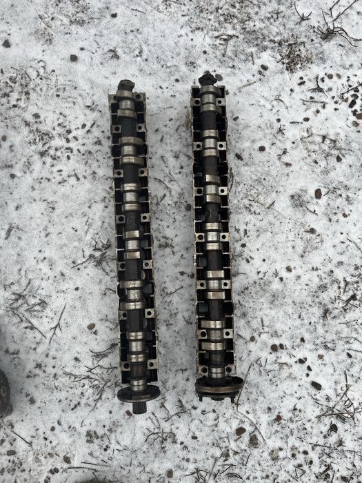 Запчасти от двиготеля бмв