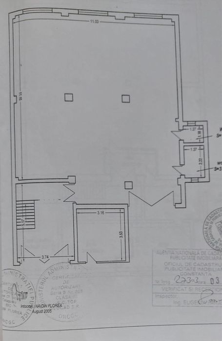 Cladire multifunctionala de vanzare