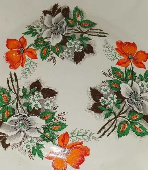 Эмалированное большое блюдо